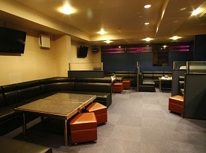 Lounge Tiffany(ラウンジ ティファニー)・都町